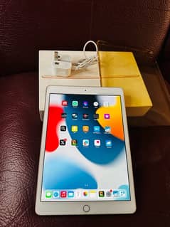 ipad 8th generation with box and charger