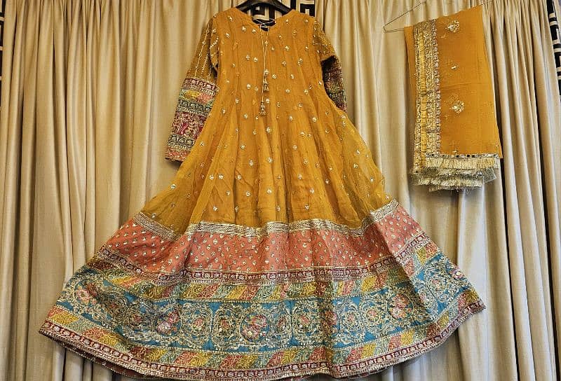 Maryum N Maria Anarkali Frock - Perfect for Weddings & Events 1