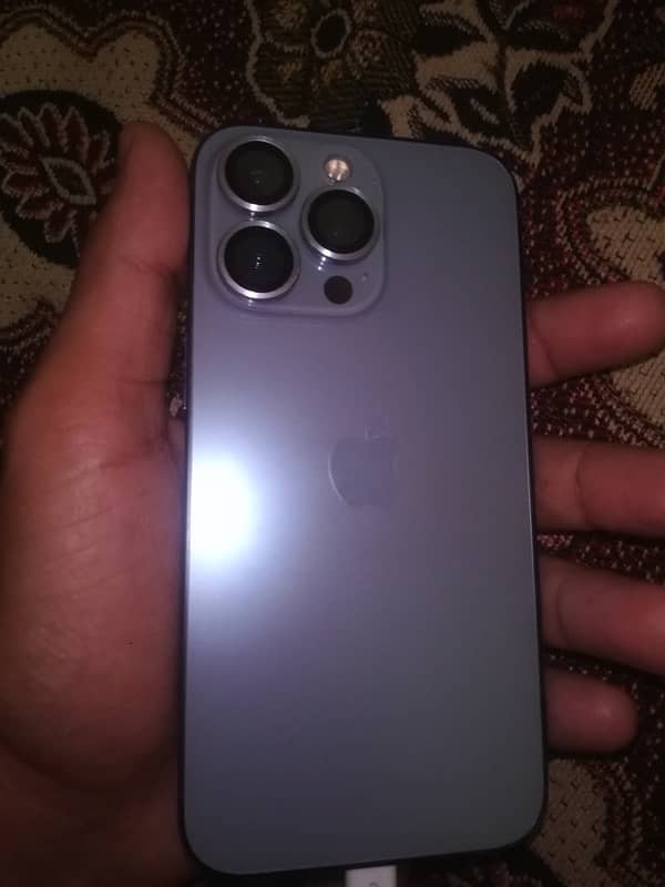 13 pro 128gb with box and cable( factory unlock) 0