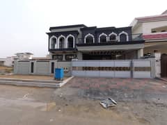 House for rent in G15 size 1 Kanal double story water bore working separate gas electricity meters Near to Markaz masjid park Best location More Three options available