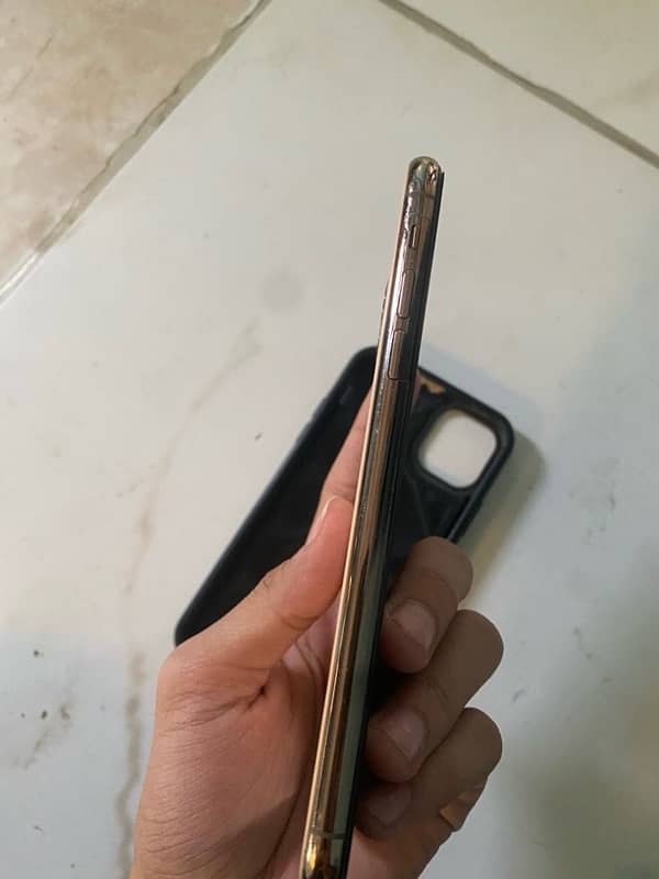 iphone 11promax Non PTA 64gb fu 5