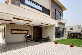 1 Kanal Slightly Used Unique Modern Design House For Sale At Prime Location Near To Park In DHA Phase 5 Lahore