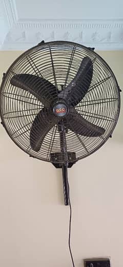 GFC bracket fan 20 inch for sale