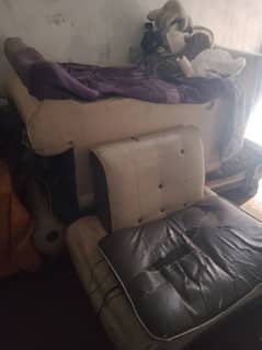 7 Seater sofa set for sale read add first