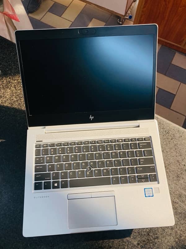 HP elitebook 830 G5-6 2