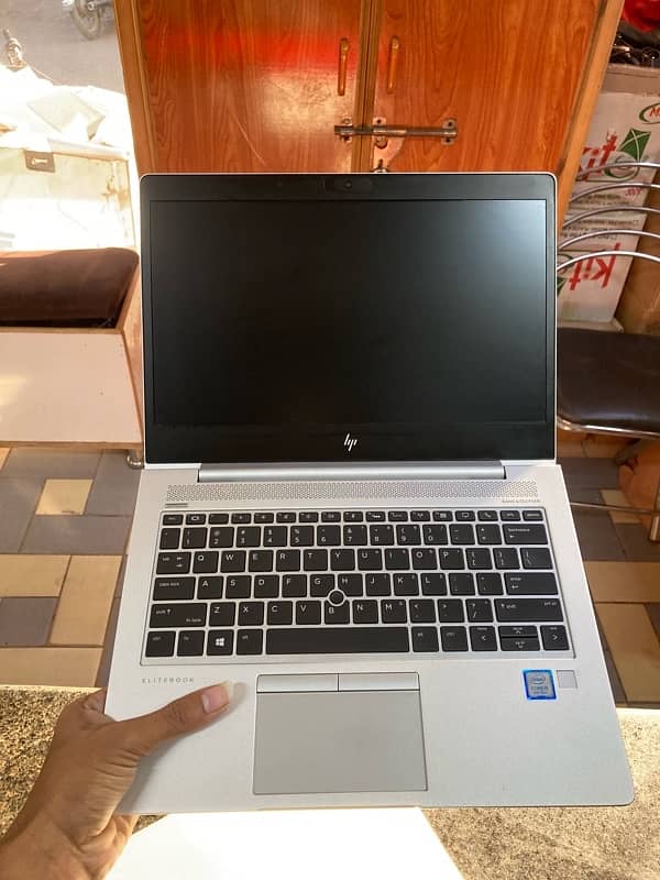 HP elitebook 830 G5-6 3