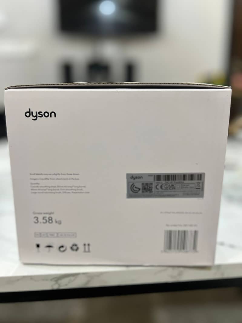 Dyson Airwrap Long Barrel / hairdryer /styler / Dyson origonal airwrap 8