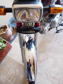 Honda CD 70 Model 2023