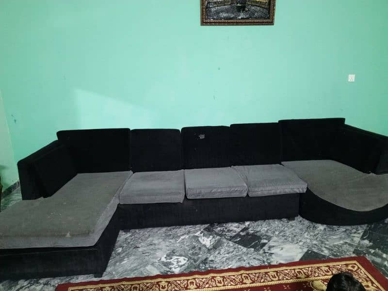 black L shape sofa 0