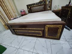 Bed (Kingsize) /Furniture available for sale