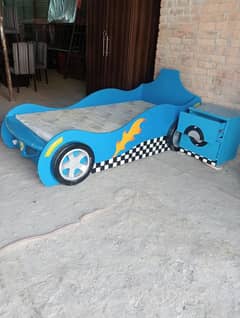 kids bed / car bed / kids car bed