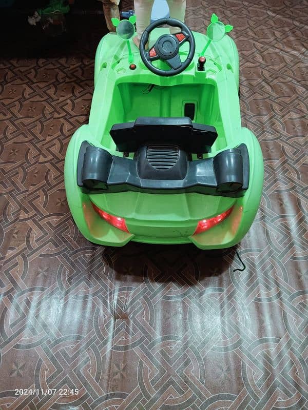 kids battery car 2