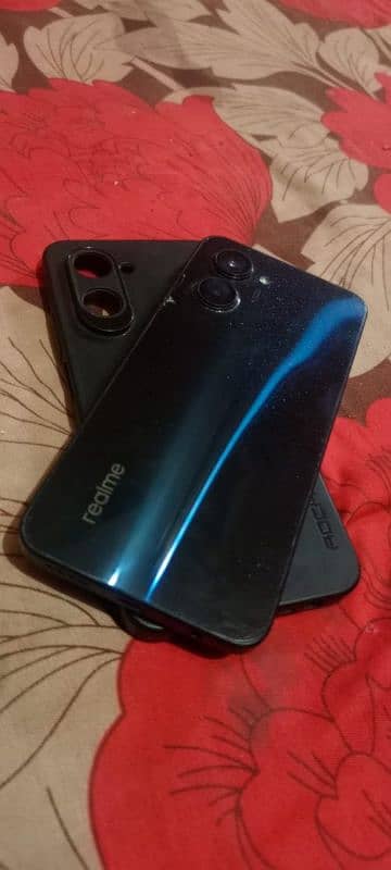 Realme C33 0