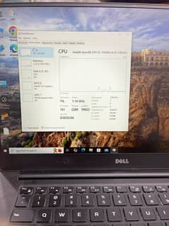 Dell precision 5520 Xeon  32g. b ram 512g. b SSD  NVIDIA Quadro M1200