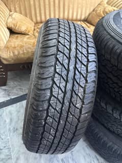 Prado Tyres 265/65/R17 Dunlop