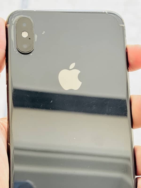 iphone xs max 1