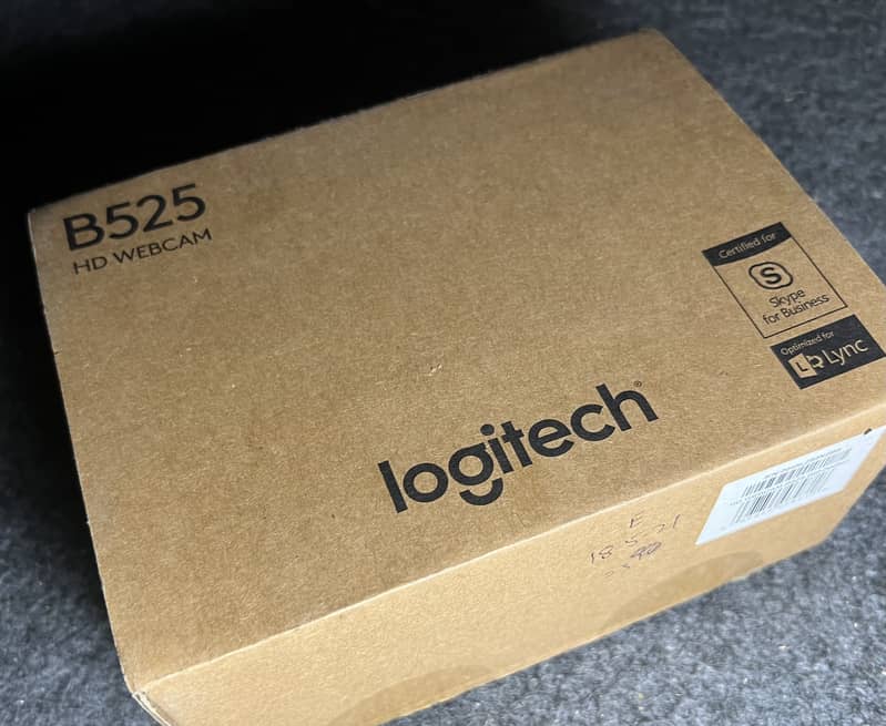 Logitech B525 HD Webcam 0