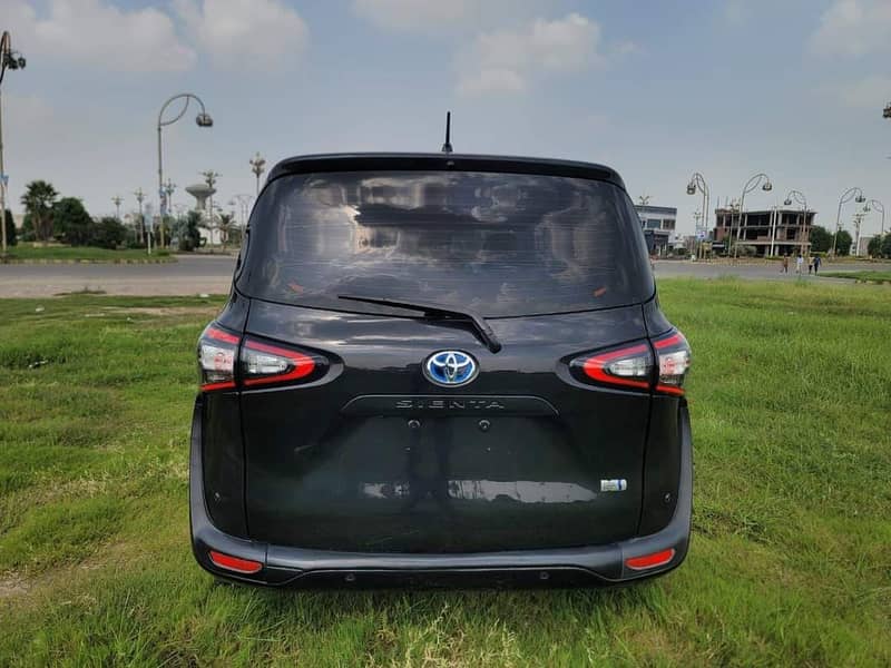 Toyota Sienta 2018/2024 3