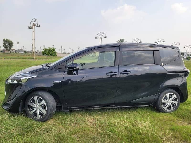 Toyota Sienta 2018/2024 9