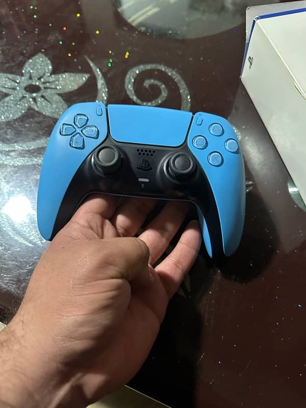 PS5 controller 1