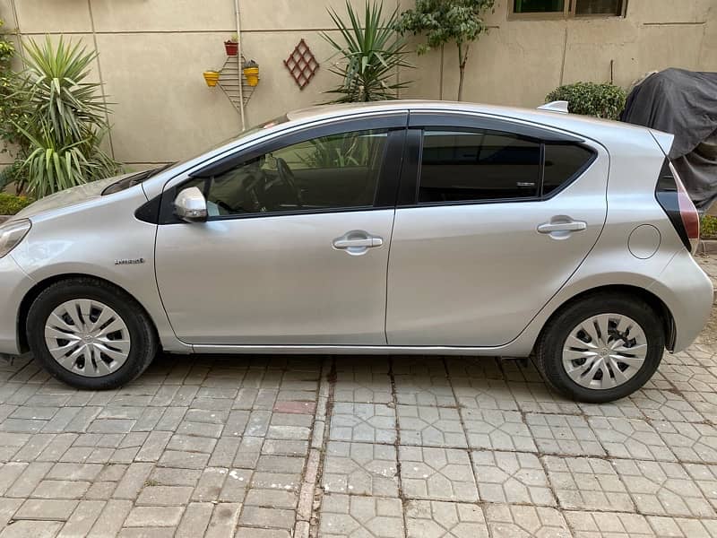 Toyota Aqua S (Push Start) 2015 Model/2018 Import 3