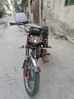 Honda 125 red 2020