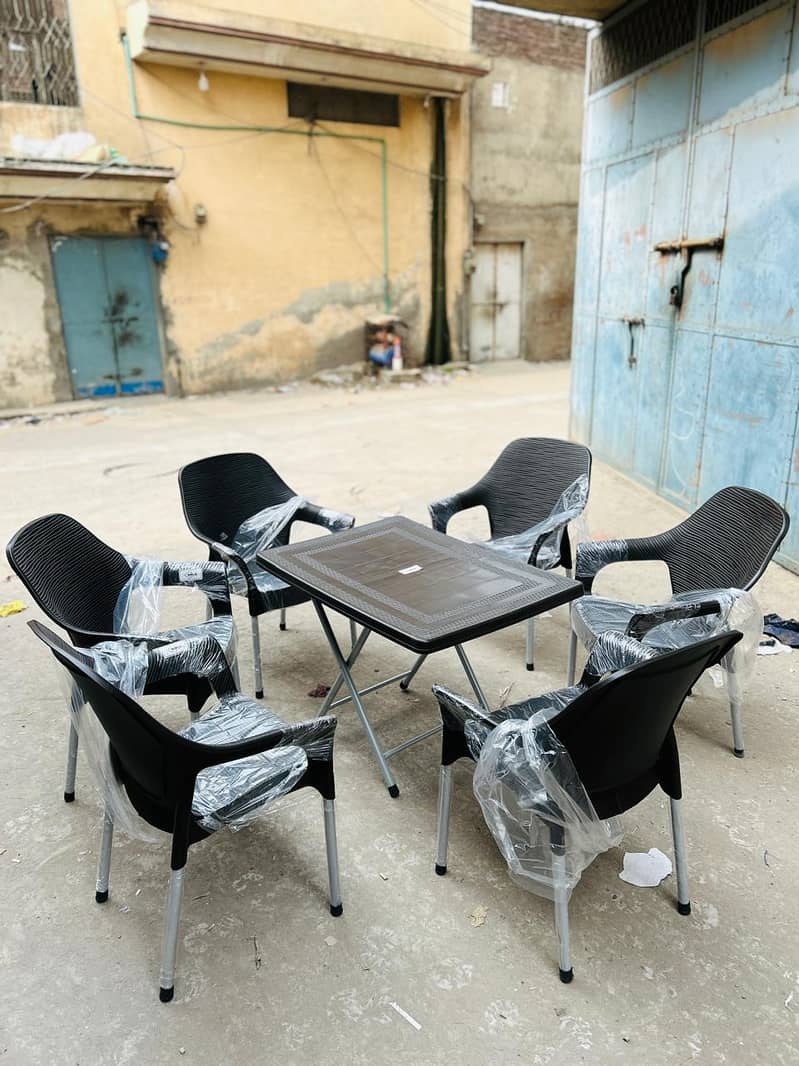 PLastic Chairs available at wholesale price whatsapp 03442651125 0