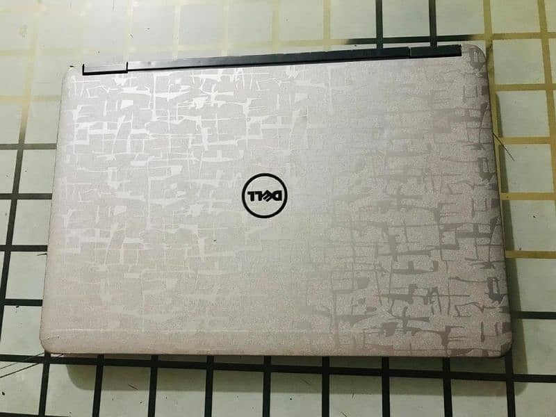 Dell Latitude Model E7240 | Core i5 generation 4th | 4Gb Ram 256 Ssd 4