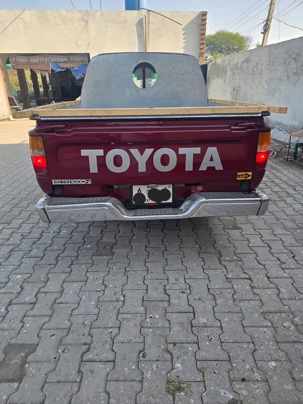 Toyota Hilux 1995 9