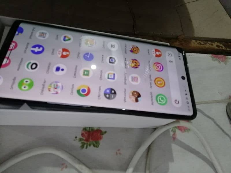 Google pixel 6 pro 12/128 non pta excellent condition 7