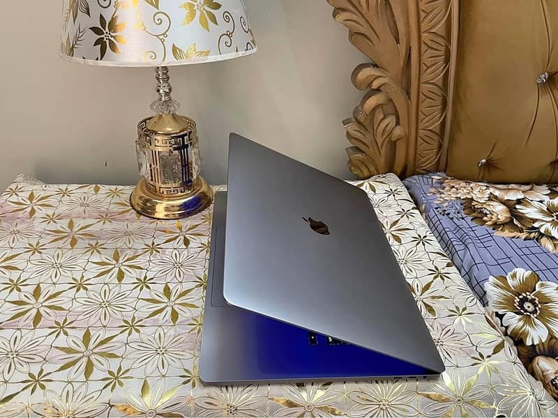 MacBook Pro | 512Gb | Lush Condition| LLA |with 4GB Graphics Card 5