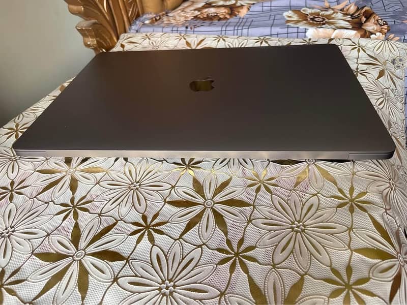 MacBook Pro | 512Gb | Lush Condition| LLA |with 4GB Graphics Card 2