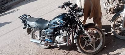 Suzuki GS 150 2021