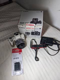 Canon m50