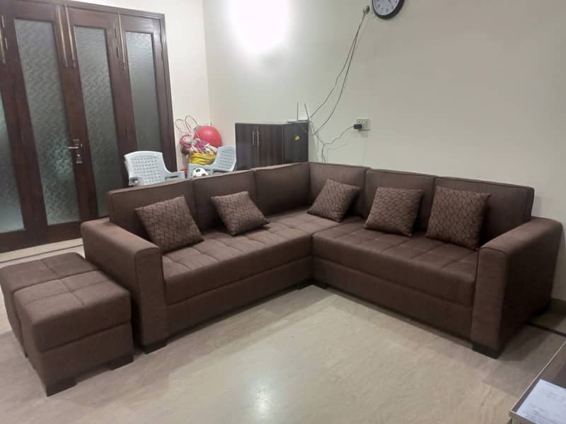 6 Seater sofa with 2 stools 0