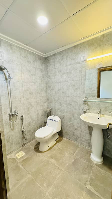 Beautiful 3 Bed 3 Wash Room Brand New Apartment Avalible For Sale In Overseas Block 13