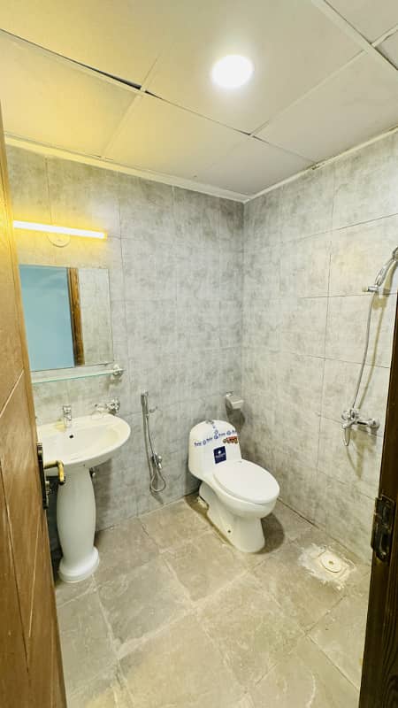 Beautiful 3 Bed 3 Wash Room Brand New Apartment Avalible For Sale In Overseas Block 15