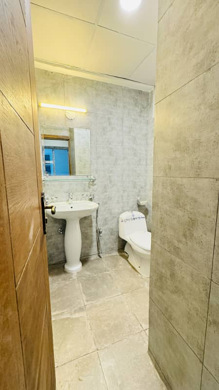 Beautiful 3 Bed 3 Wash Room Brand New Apartment Avalible For Sale In Overseas Block 17