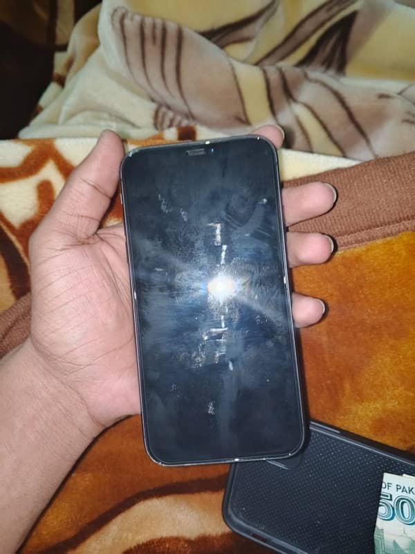 IPHONE 11  BLACK 0