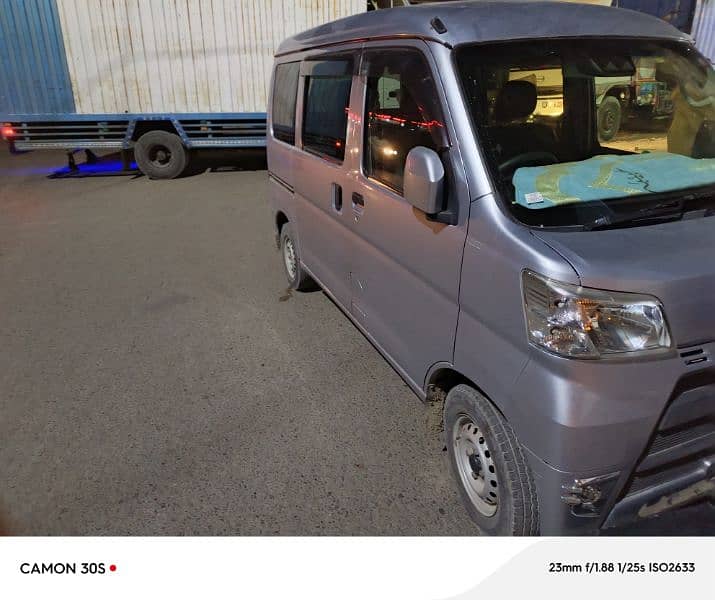 Daihatsu Hijet 2024 3