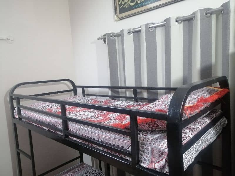 Bunk Bed in Excellent condition. . with Molty Foam in Good Condition 0