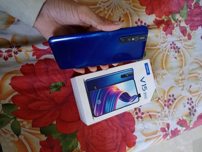 vivo v15 pro ram 6gb rom 128gb with box 5