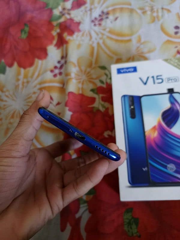 vivo v15 pro ram 6gb rom 128gb with box 7