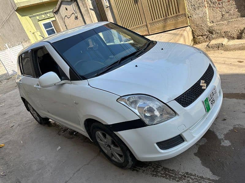 Suzuki Swift 2012 1