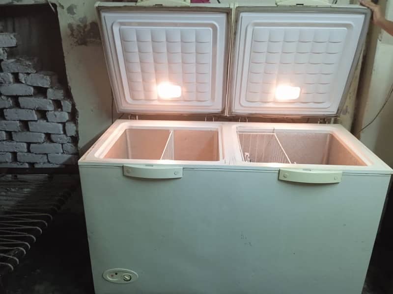 D freezer in GoOd condition (only srs buyer) 5