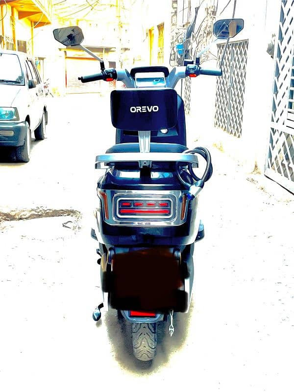 Orevo legend G5 contact 03336029444 electric scooty 6