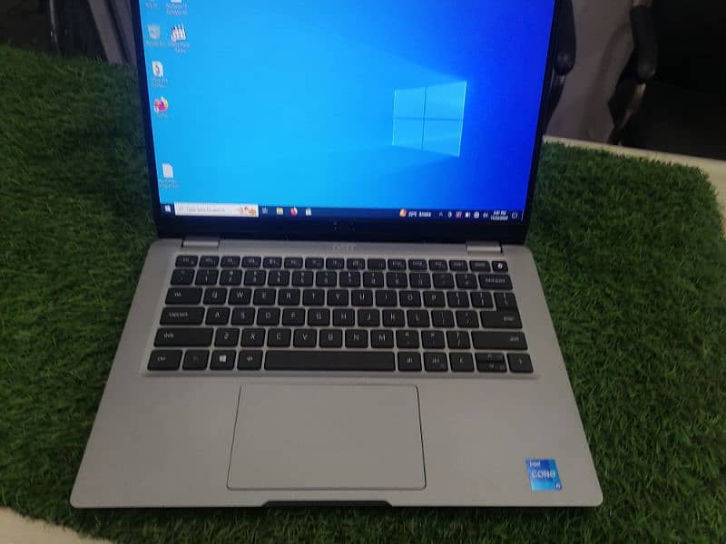 Dell 5310 i5 11th gen with glass less touch screen 9