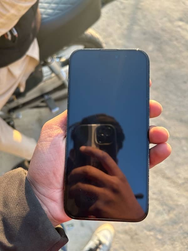 I phone 14 pro max 256gb non pta 4