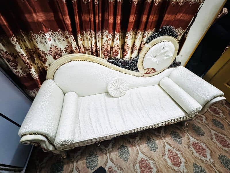 beautiful sofa for sale 1