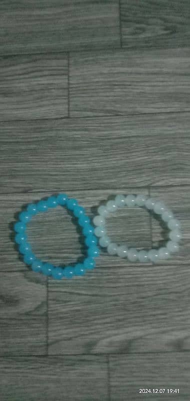 bracelets 0